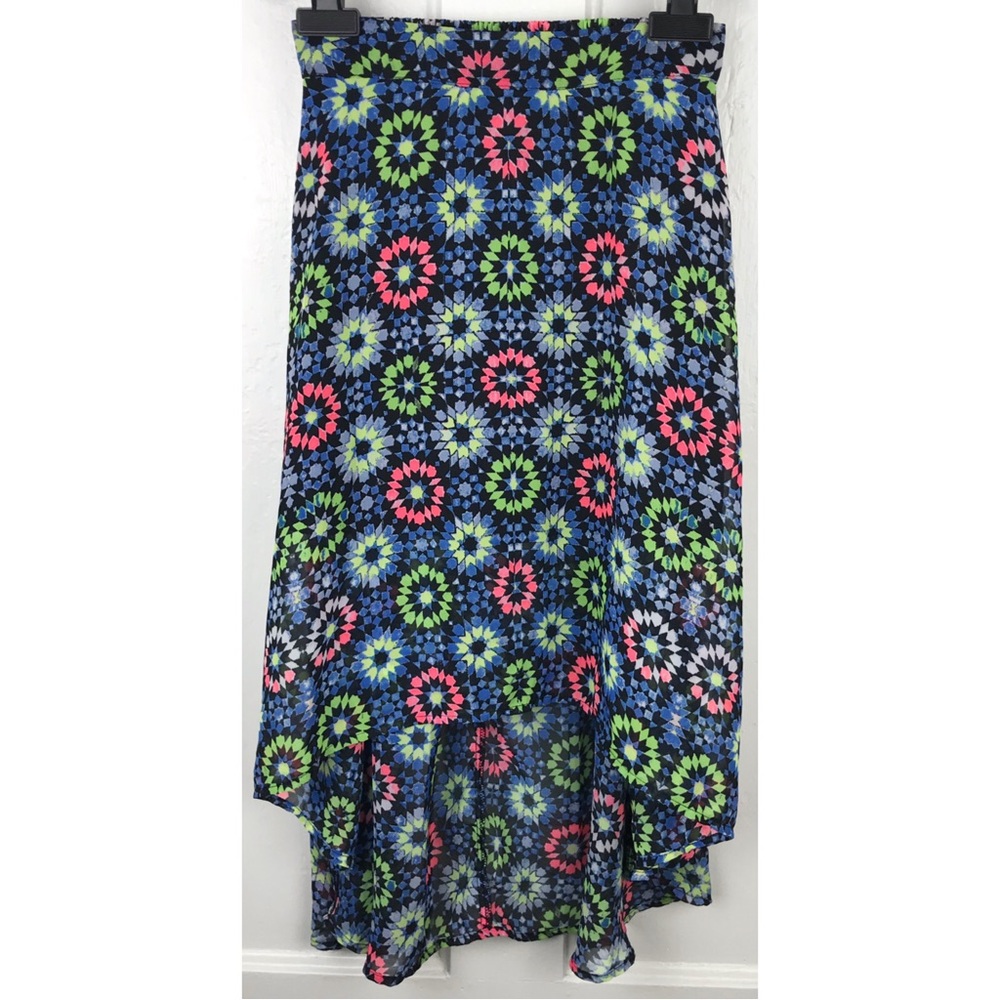 d-signed : disney : girl’s : size M : high-low patterned skirt